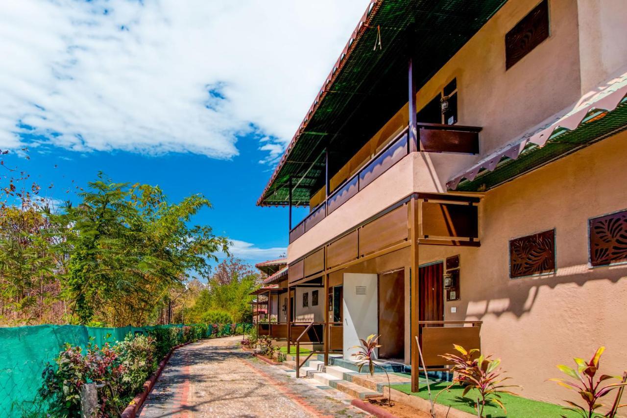 מלון Club Mahindra Netrang מראה חיצוני תמונה