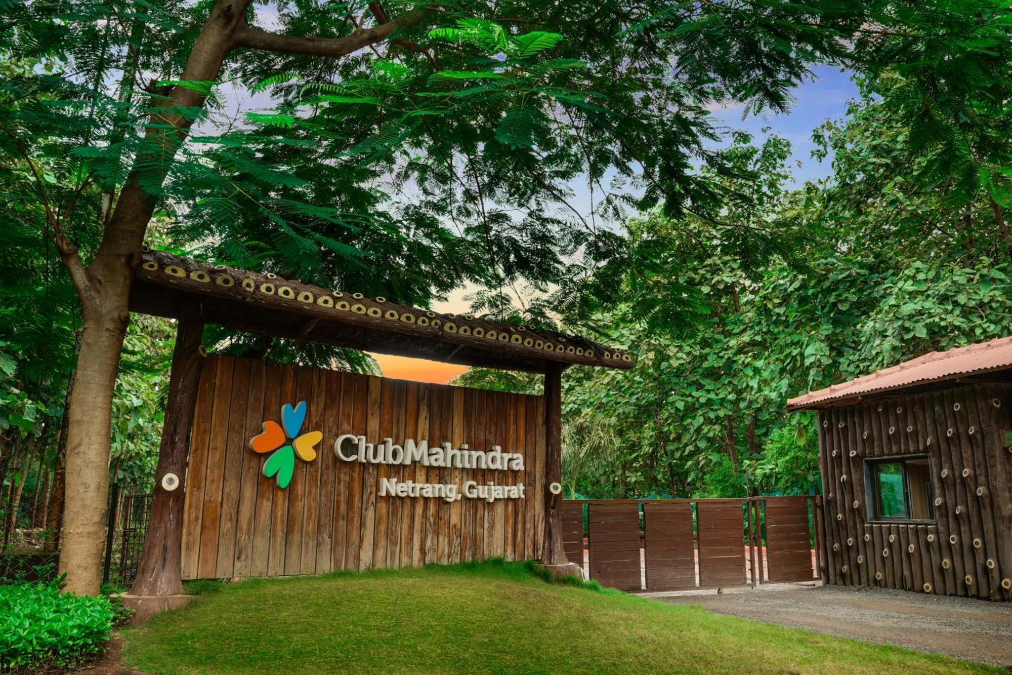 מלון Club Mahindra Netrang מראה חיצוני תמונה